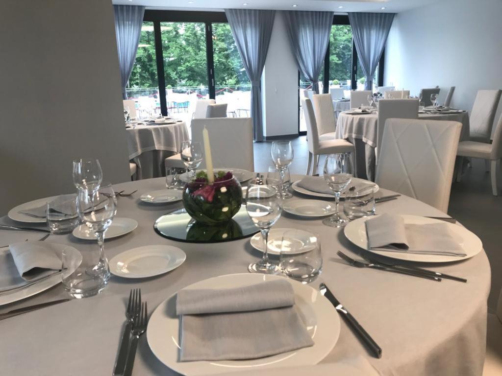 Domus Grand Hotel Rende Eksteriør bilde